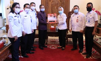 de