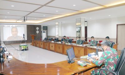 de
