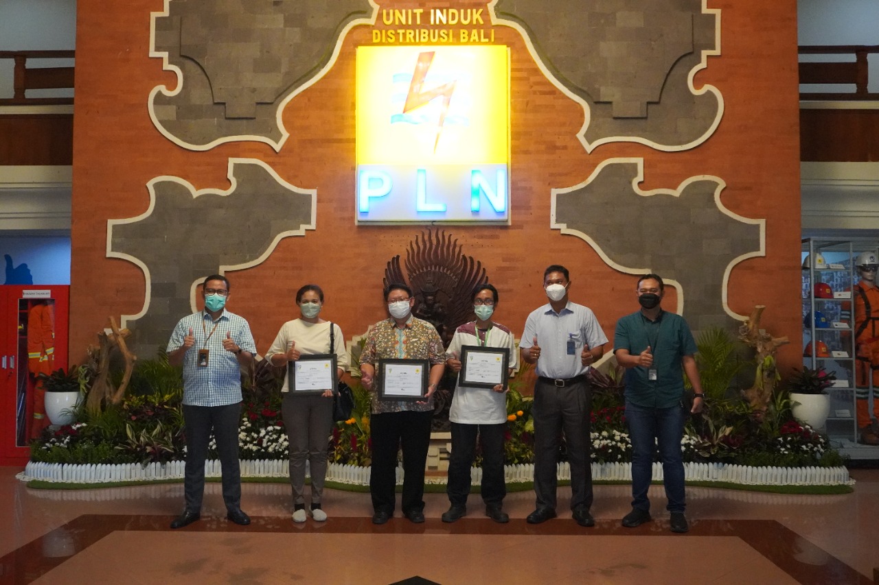 PLN Serahkan REC, Pelaku Usaha di Bali Saat Ini Pakai “Renewable Energy ...