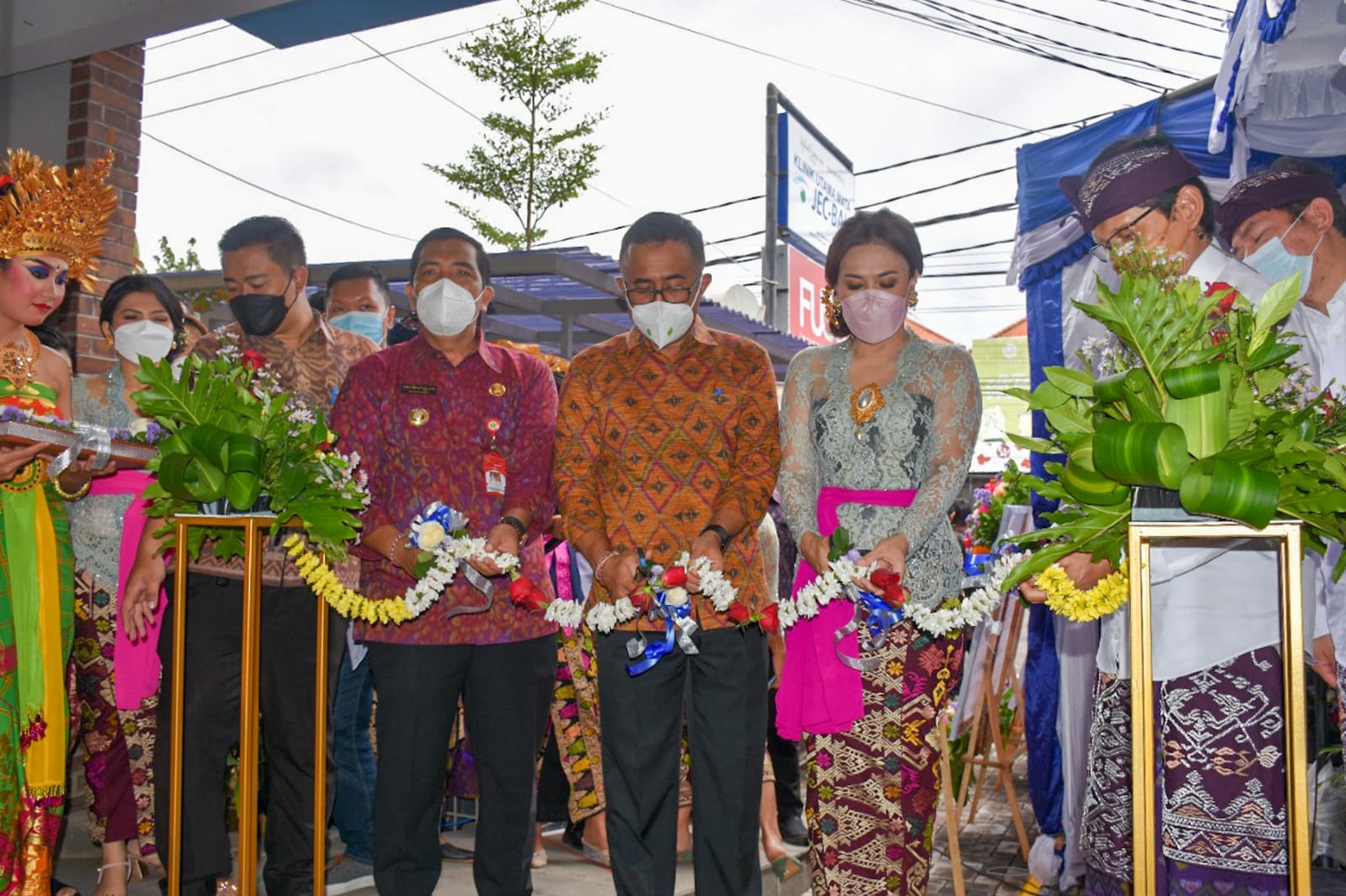 EKA