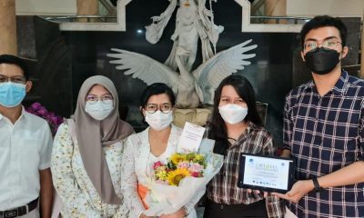 medali emas