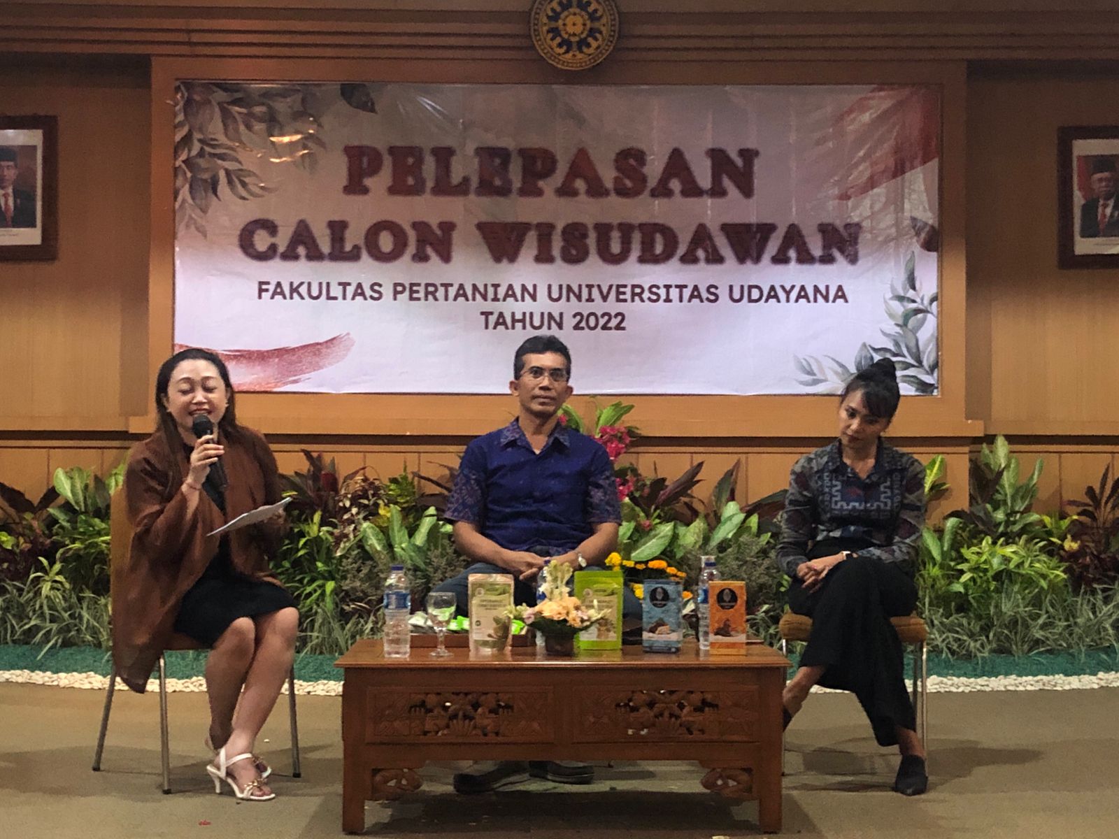 pelepasan yudisium