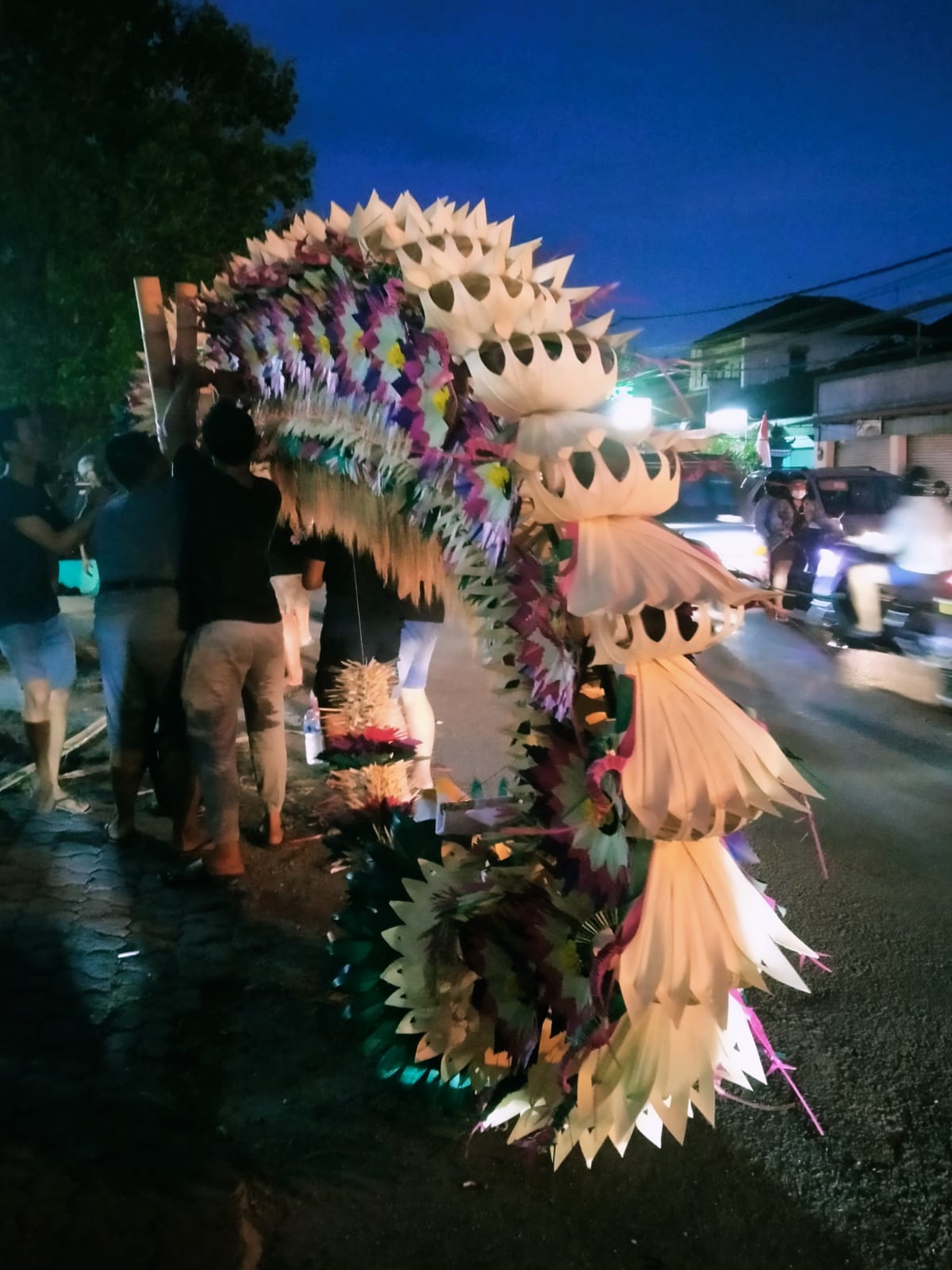 Lomba Penjor