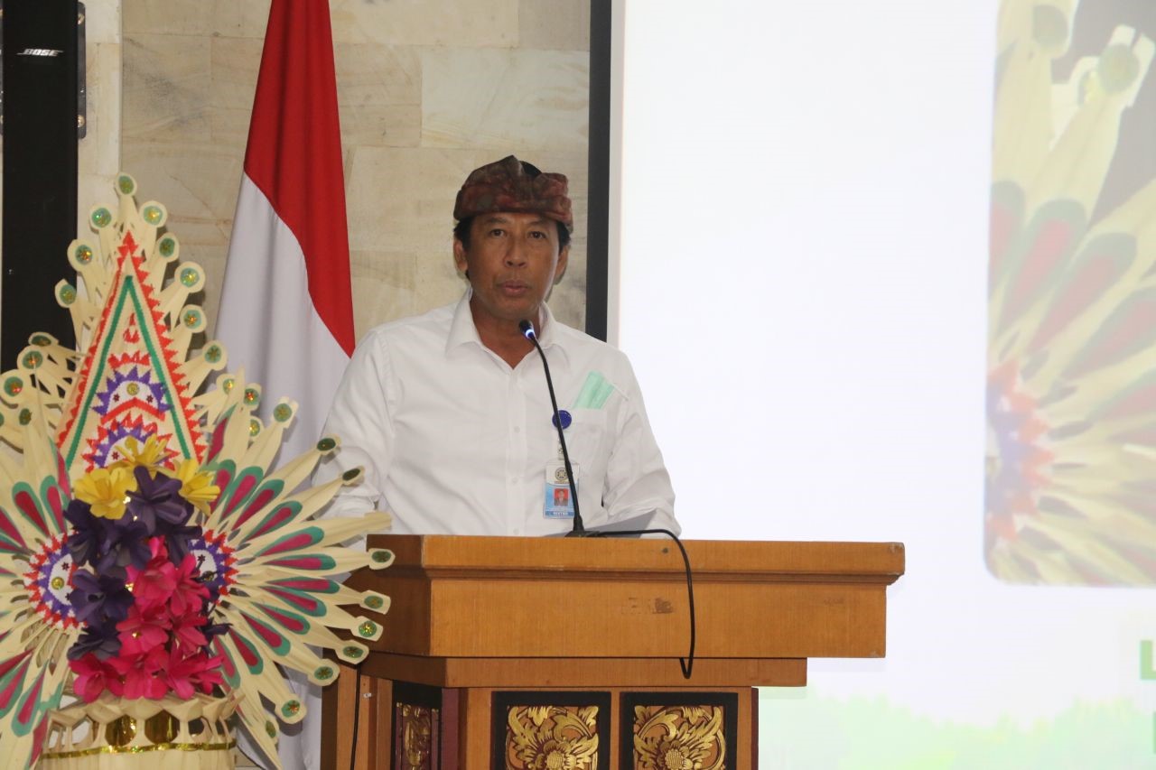 rektor unud
