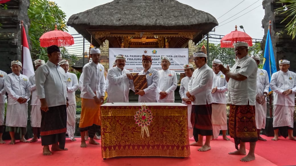Pengukuhan Bendesa Adat Panjer, Wawali Arya Wibawa: Sinergi Adat dan ...