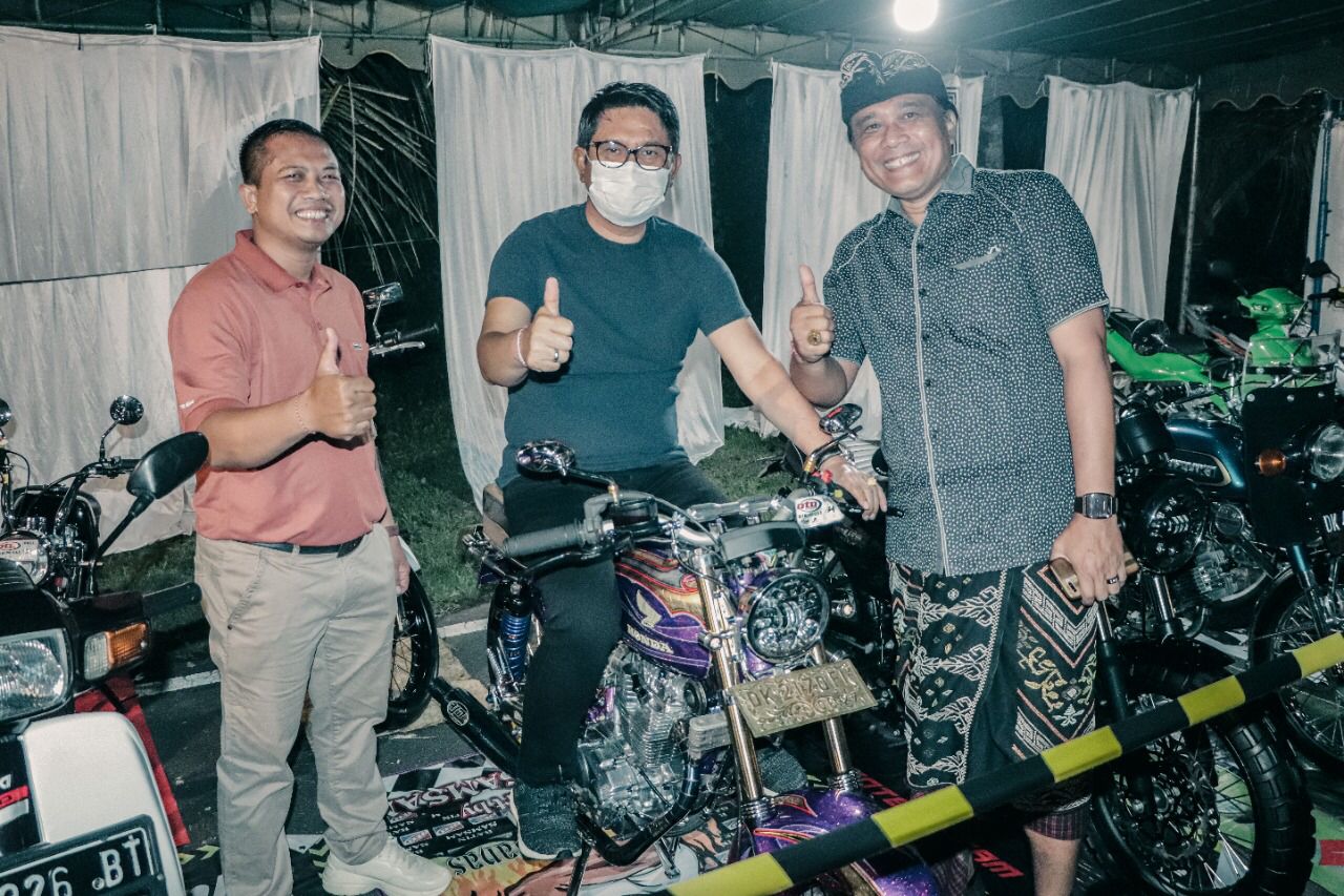 HUT