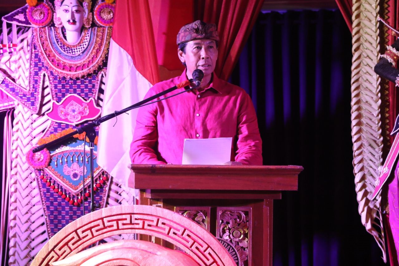 rektor unud