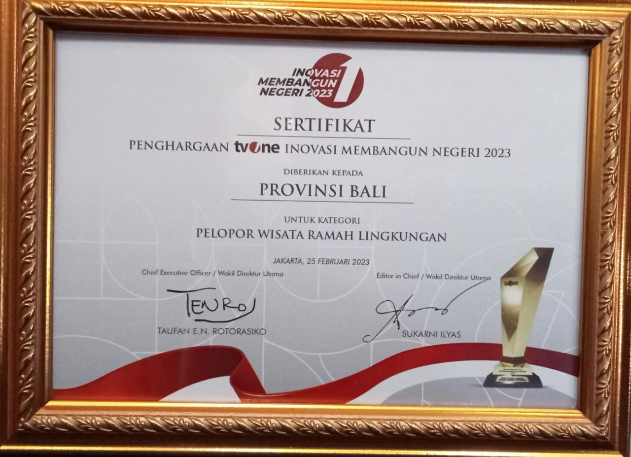 piagam penghargaan 