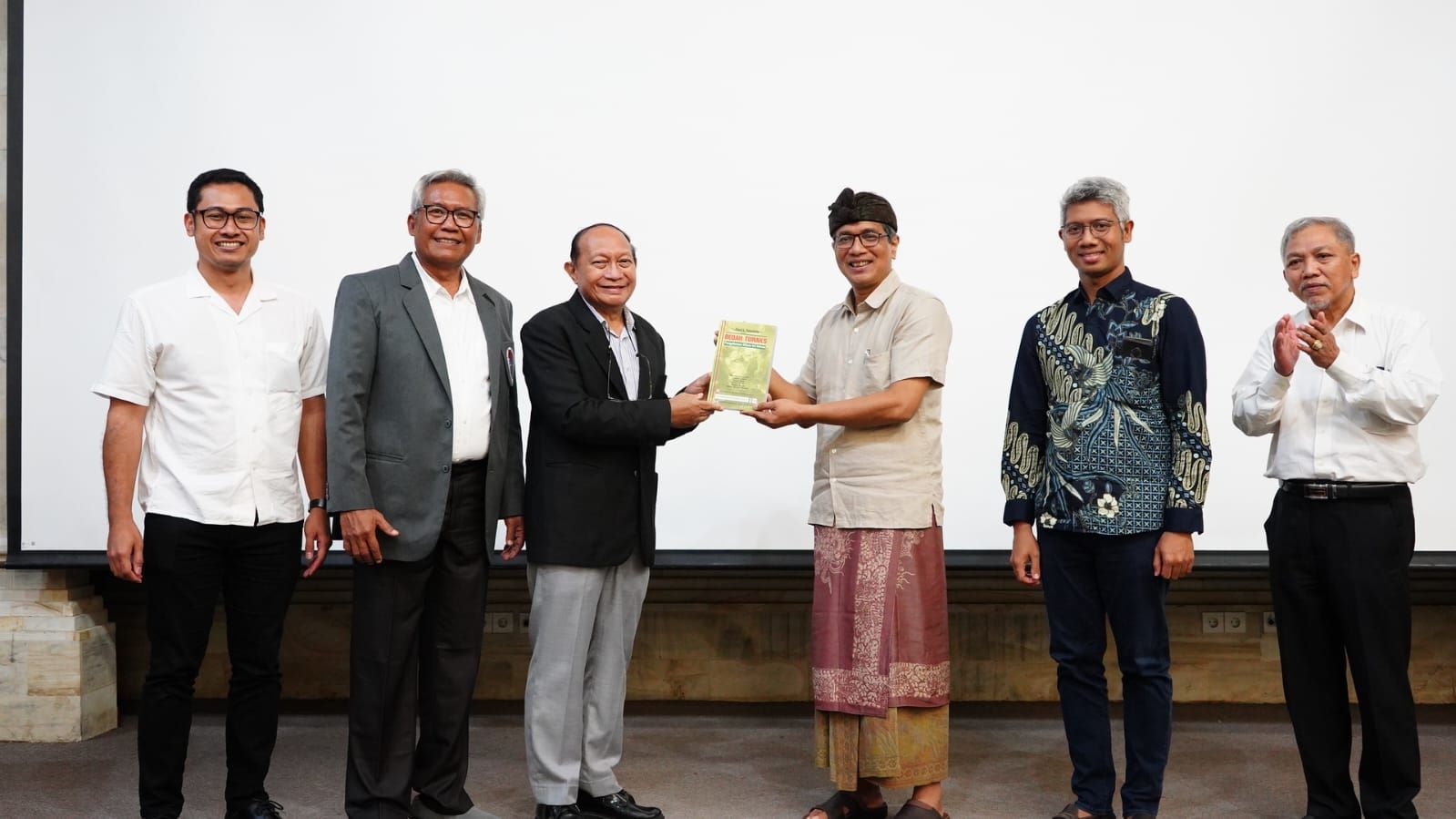 bedah torak