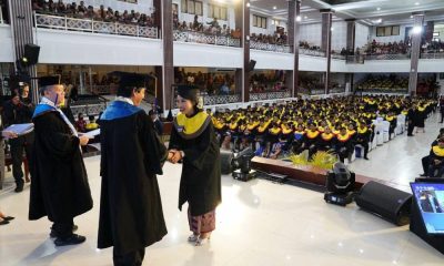 lepas wisudawan
