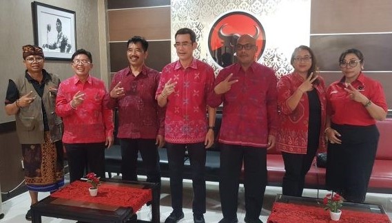 fraksi pdi p dprd bali