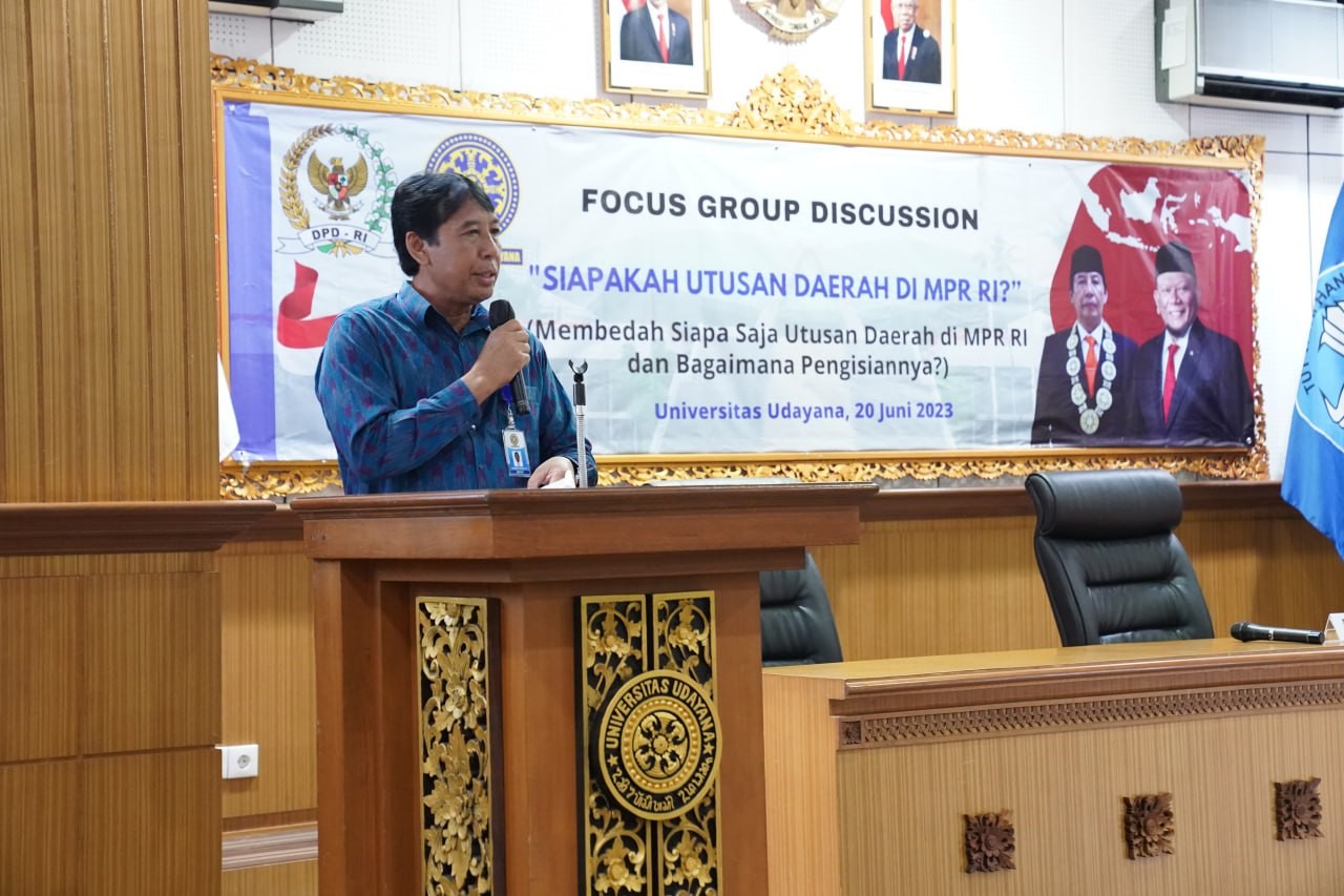 rektor unud