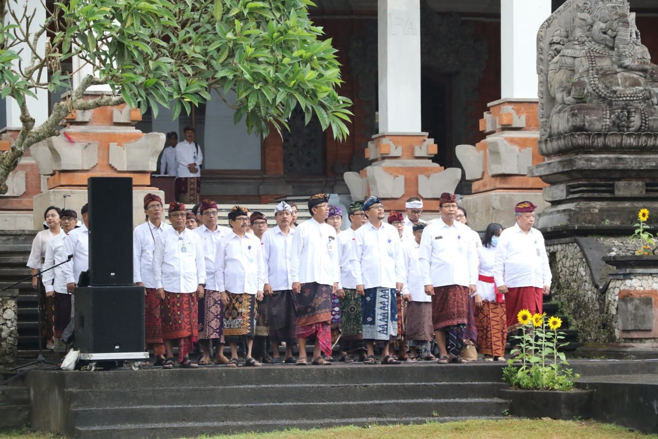 HUT RI