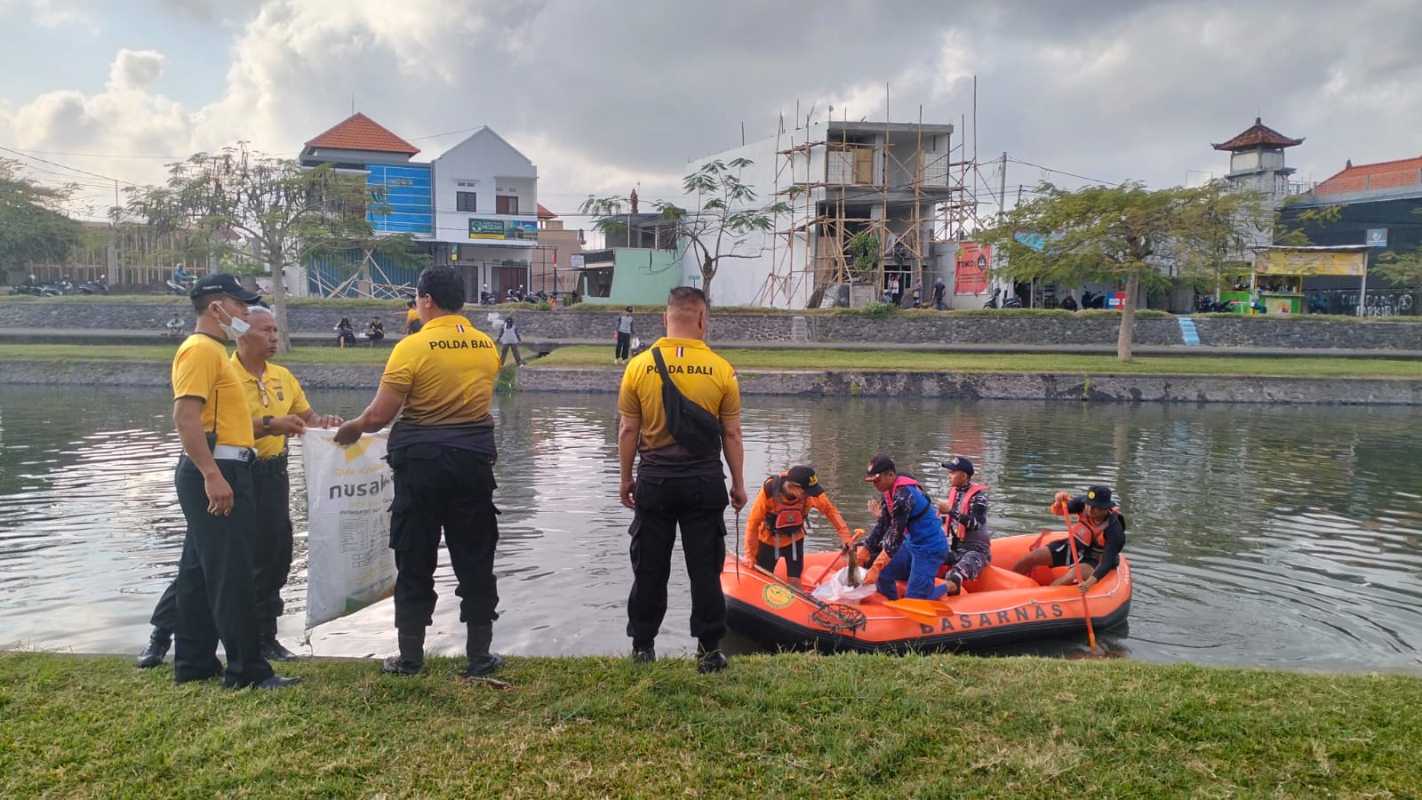 Kali bersih TNI AL