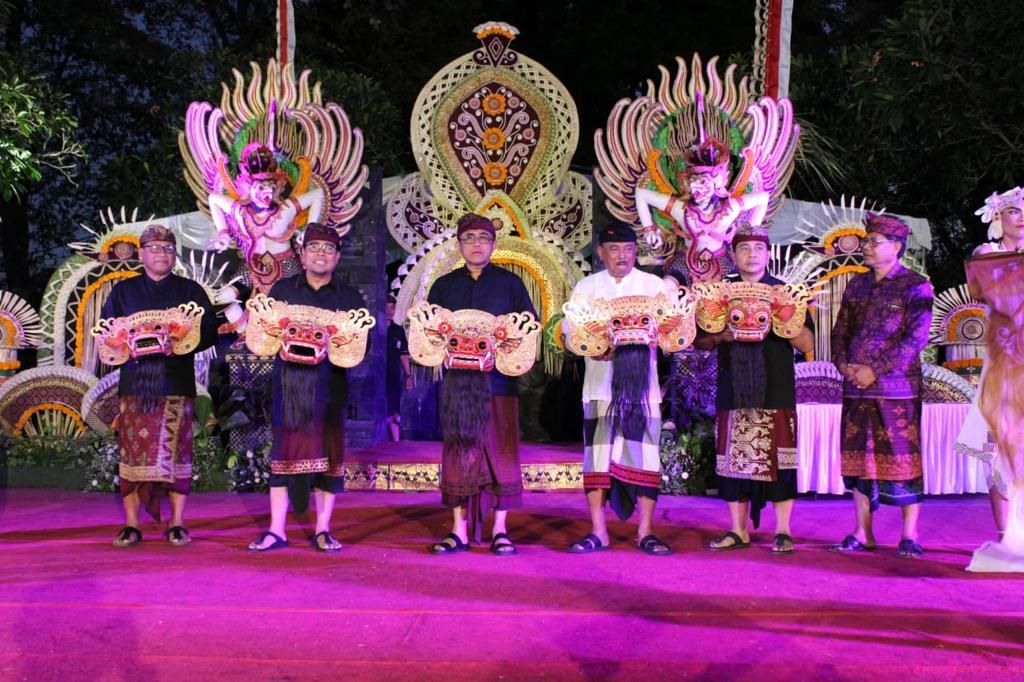 lomba barong ket dan mekendang tunggal denpasar