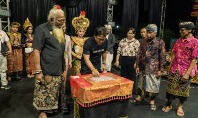 pembukaan Banglor Festival