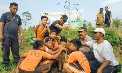 penanaman pohon polsek ubud