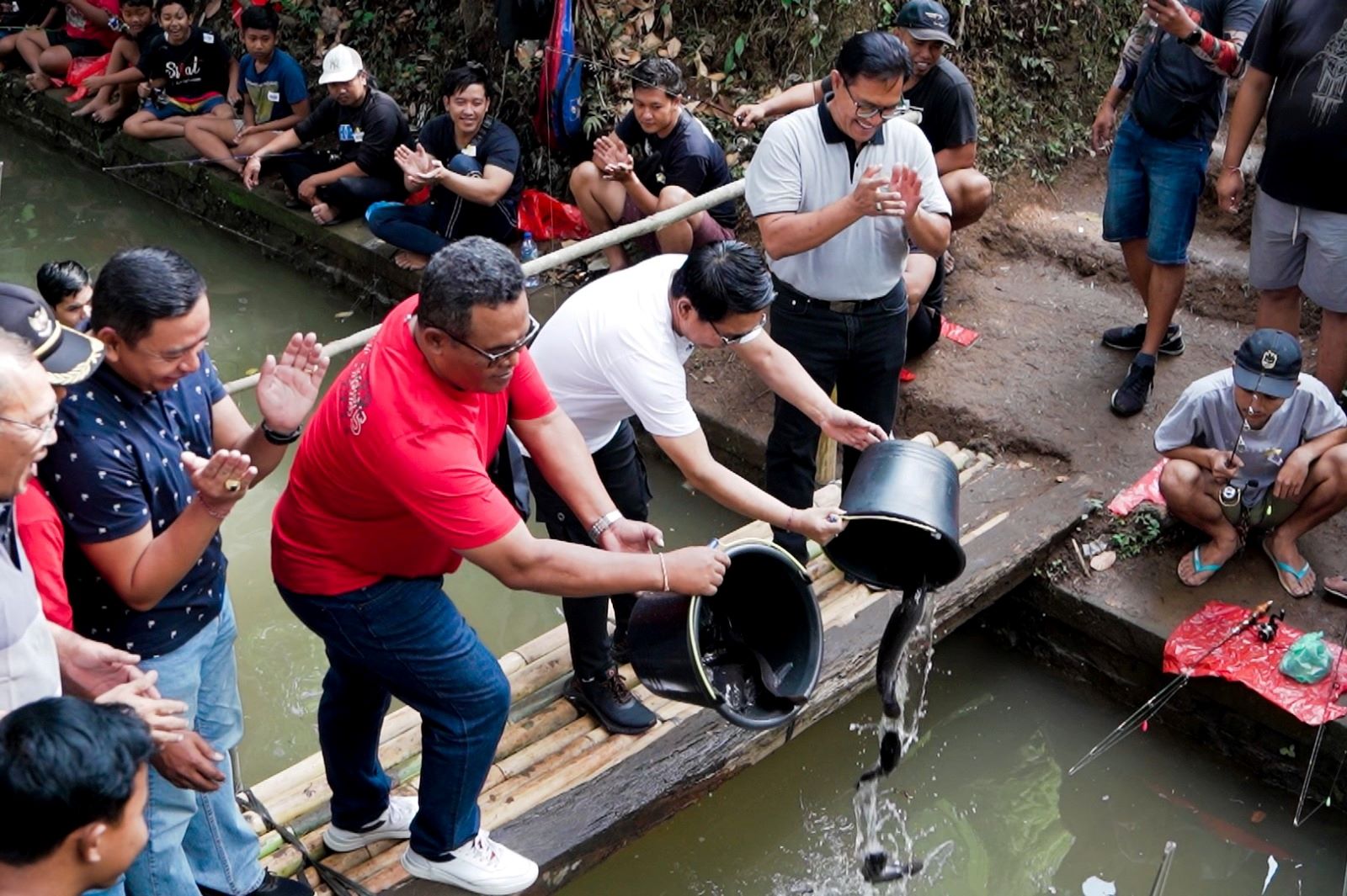 lomba mancing air deras banjar pasekan sembung