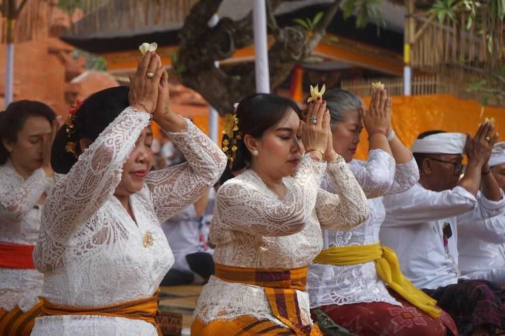 pujawali pura agung jagatnatha