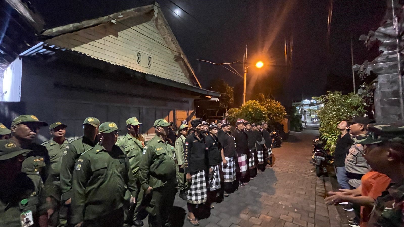 penertiban pendatang polsek denbar