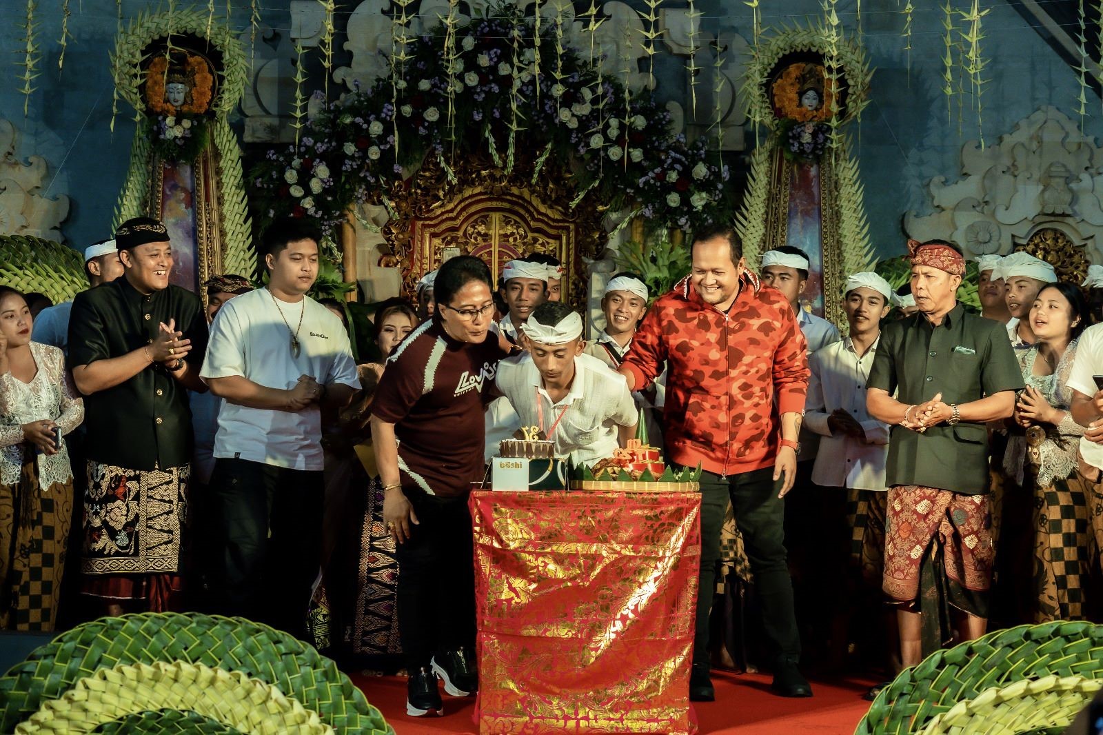 HUT sekaa teruna Giri Saraswati