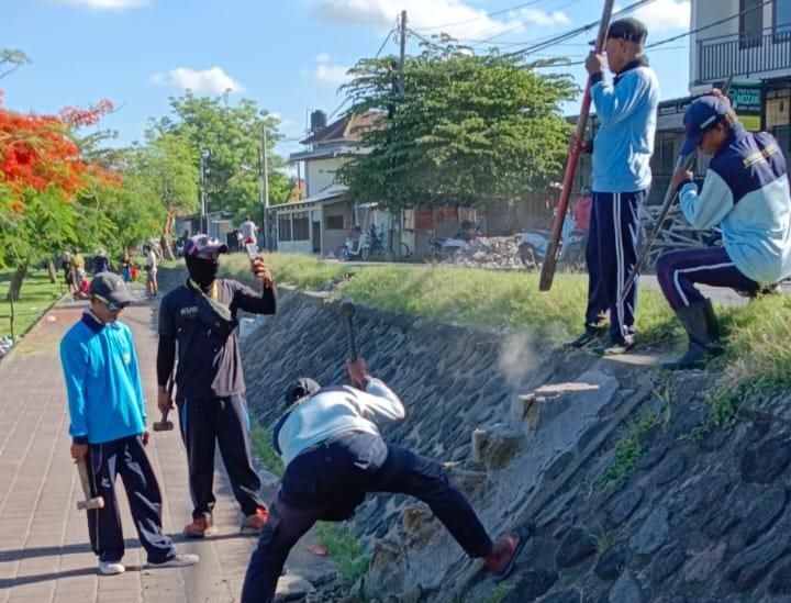 tangga liar di Taman Pancing