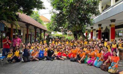 Perpustakaan Keliling di SD 1 Peguyangan