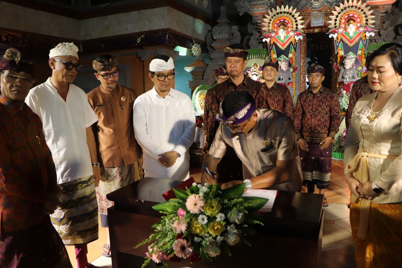 pengukuhan Prajuru Desa Adat Legian