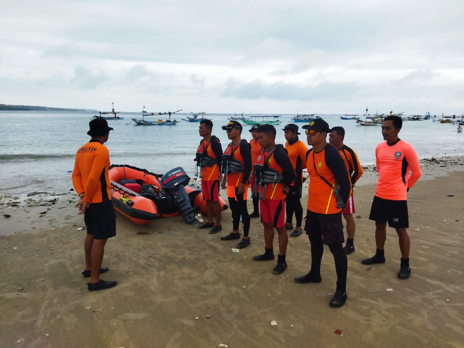 buruh bangunan terseret arus di pantai pererenan
