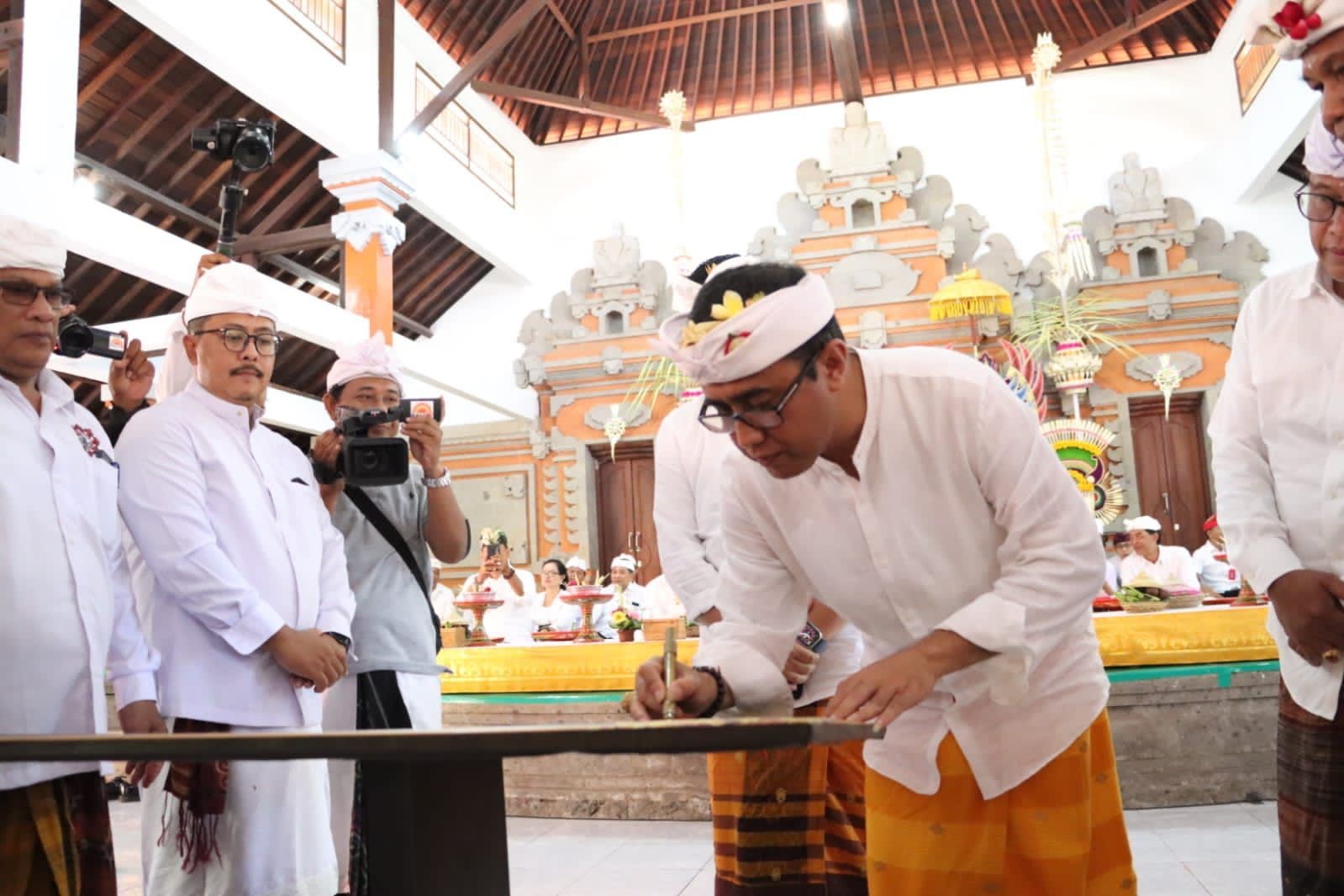 Ngusaba Pura Mutering Jagat sidakarya