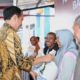 presiden jokowi serahkan bantuan pangan di sleman
