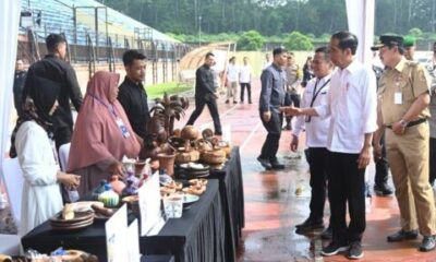 Presiden Jokowi bersilahturahmi dengan program mekaar