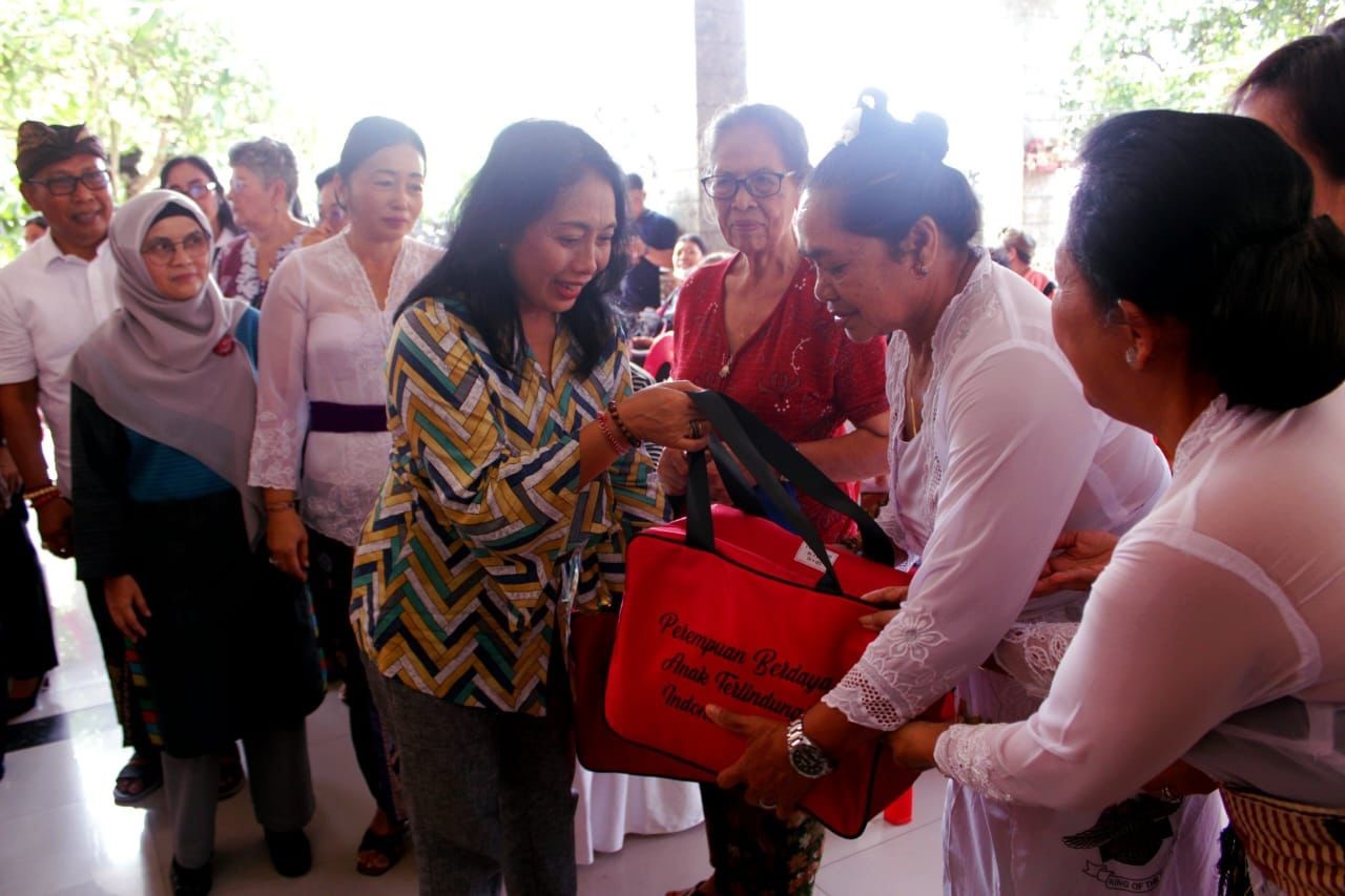 dialog menteri di Banjar Merthayasa