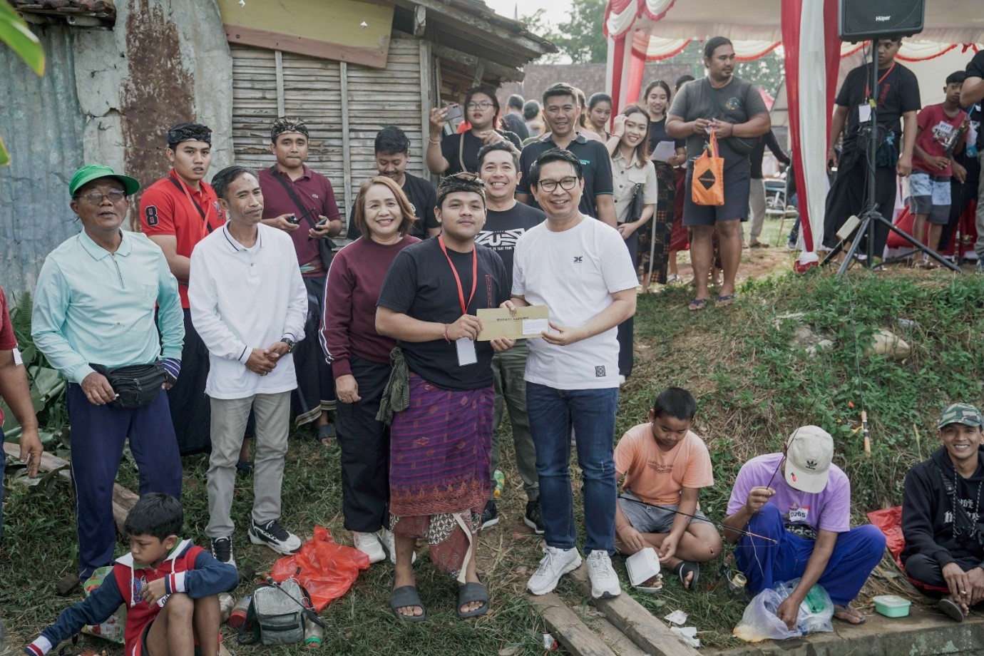lomba mancing air