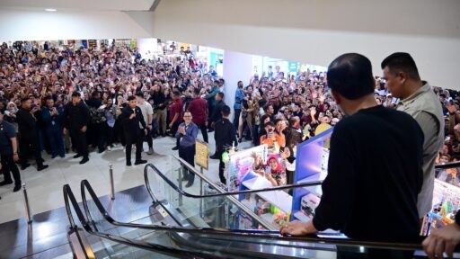 presiden jokowi di mall samarinda