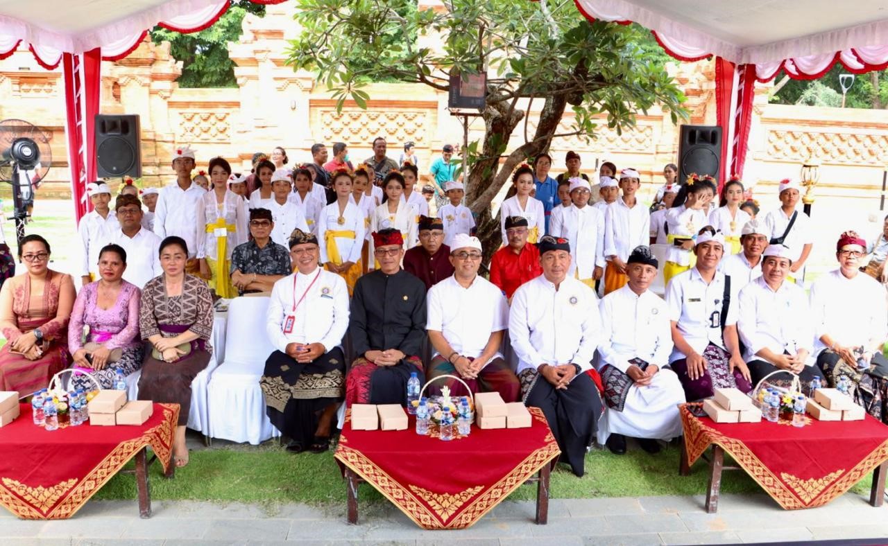 lomba Puja Trisandya denpasar