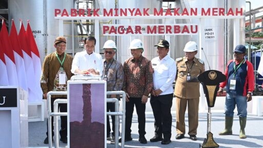 peresmian pabrik minyak makan merah Pagar Merbau