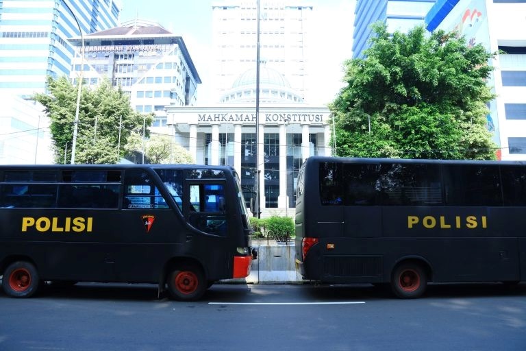 unjuk rasa mk
