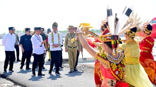 penyambutan presiden di kota singkawang