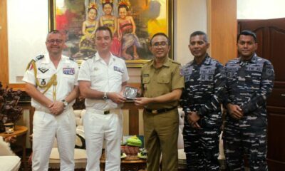 kunjungan komandan kapal perang prancis