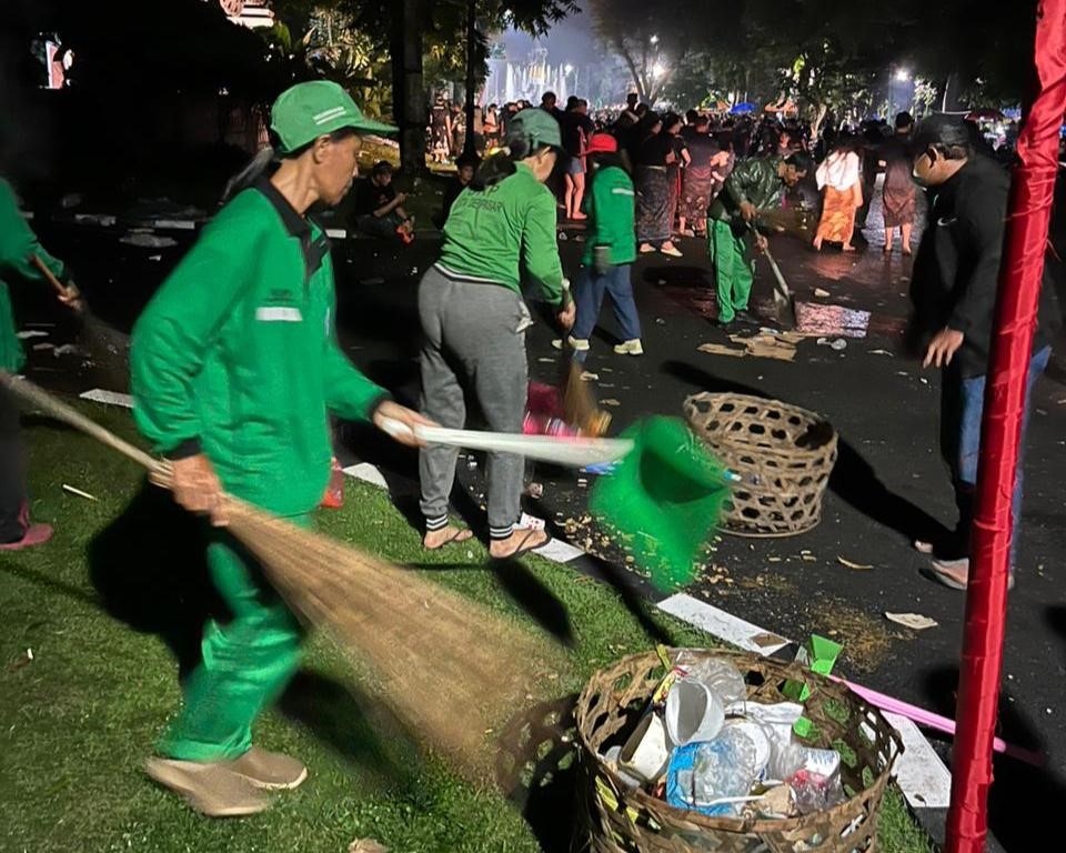 sampah nyepi
