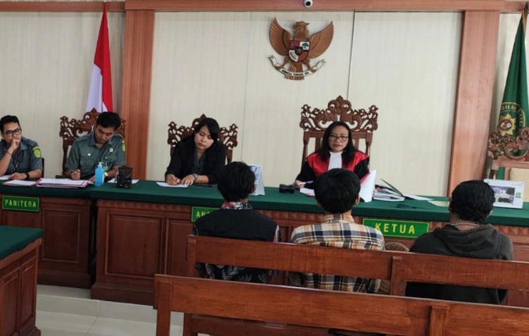 manusia silver denpasar