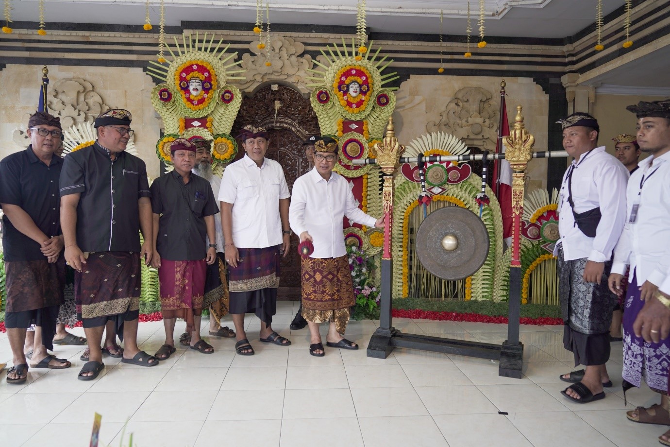 lomba tari condong, lomba gender