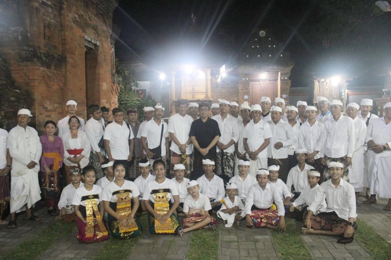 Sekaa Gandrung Ambek Suci
