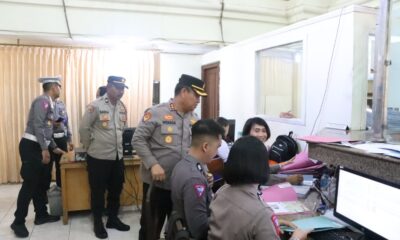Kapolres Gianyar cek samsat gianyar