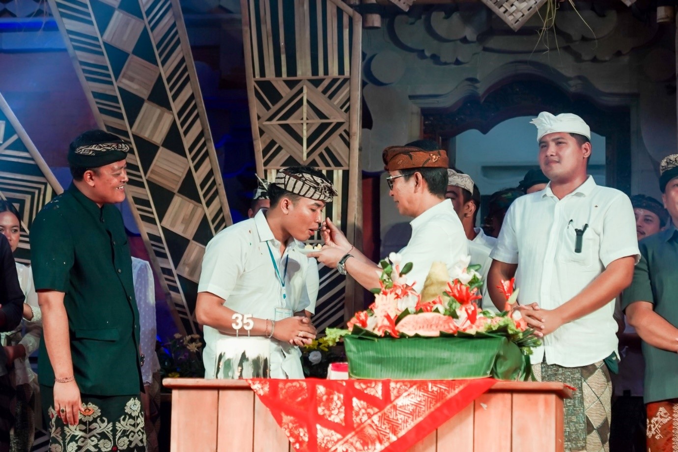 Sekda Adi Arnawa