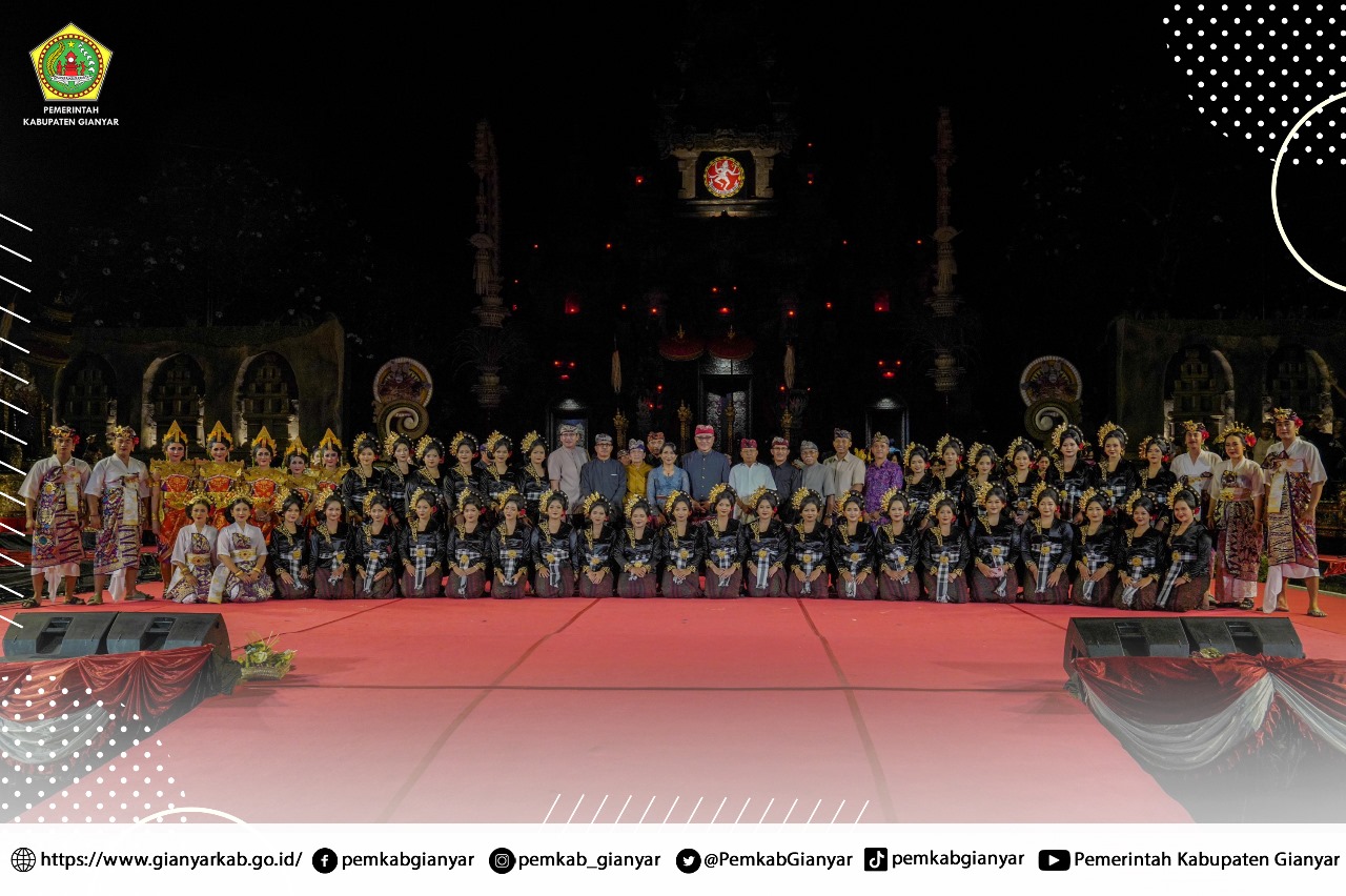Gong Kebyar wanita gianyar