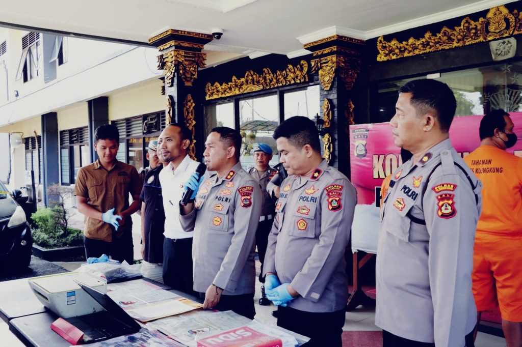 polres klungkung ungkap kasus stnk palsu dan mobil bodong