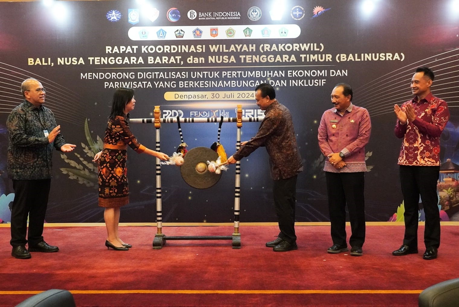 sektor pariwisata bali nusra