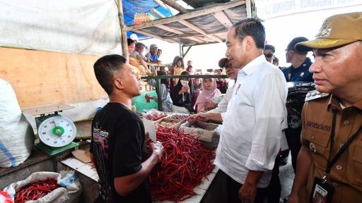 presiden di pasar kota agung